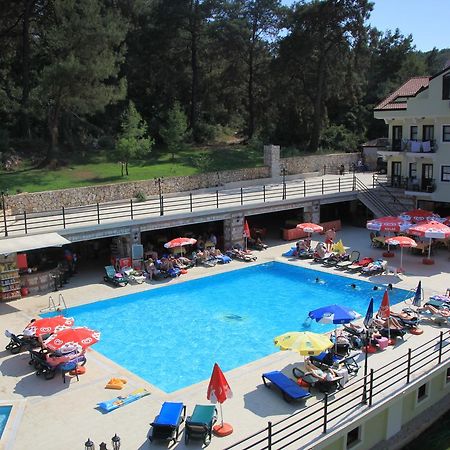 Grove Hotel Олудениз Екстериор снимка