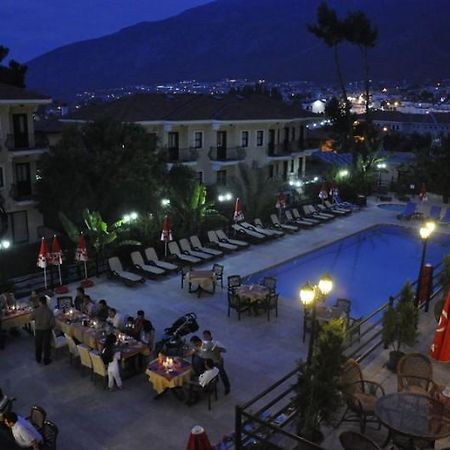 Grove Hotel Олудениз Екстериор снимка