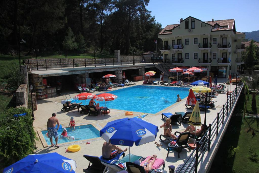 Grove Hotel Олудениз Екстериор снимка