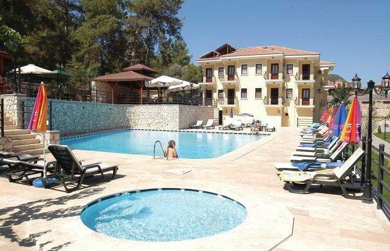 Grove Hotel Олудениз Екстериор снимка