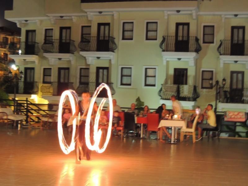 Grove Hotel Олудениз Екстериор снимка
