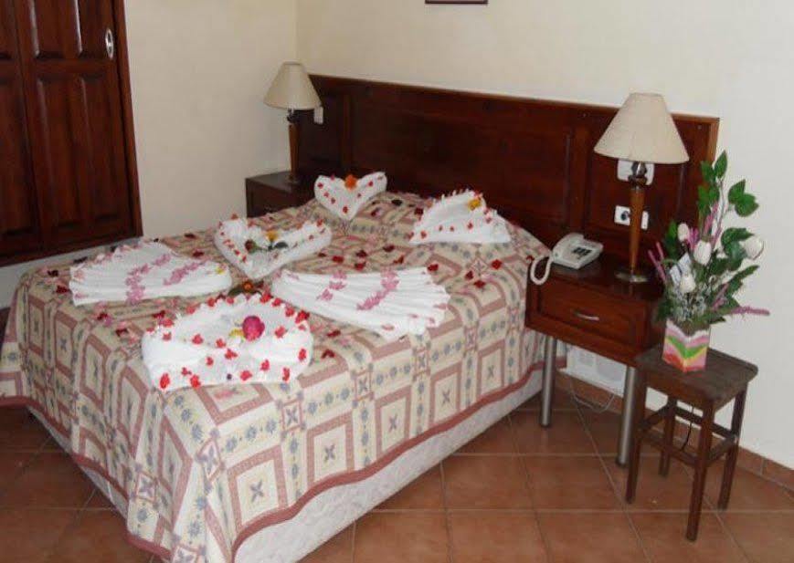 Grove Hotel Олудениз Екстериор снимка