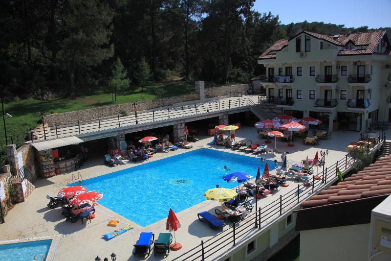 Grove Hotel Олудениз Екстериор снимка