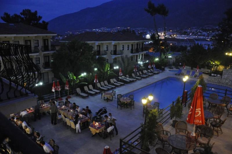 Grove Hotel Олудениз Екстериор снимка